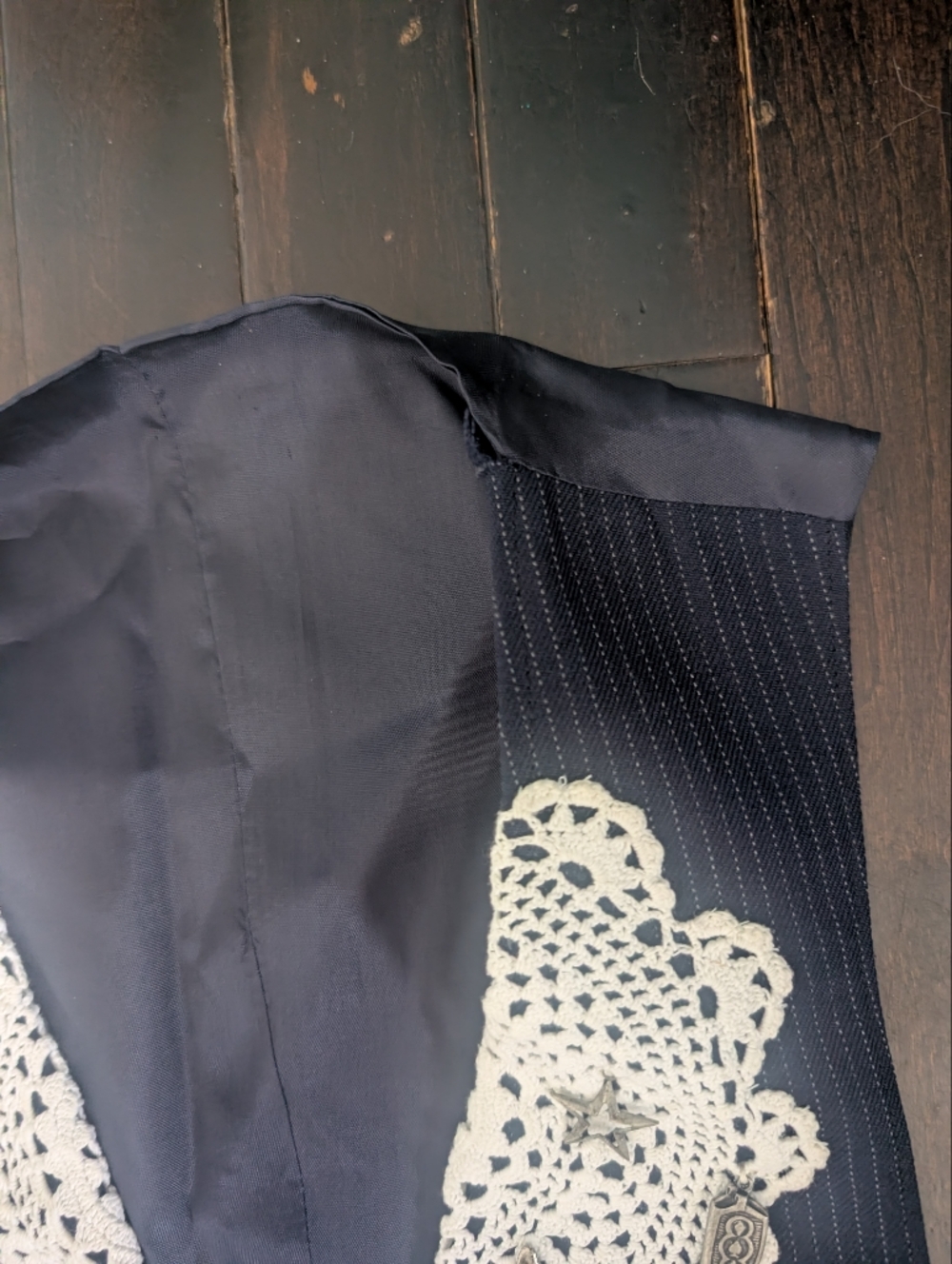 FLAW Navy Blue Vest with Lace Accents Western Cowboy Costume Charms - Picture 8 of 10